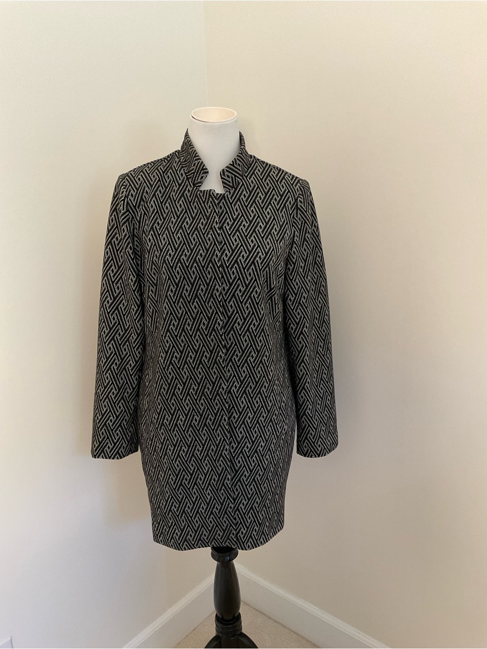 Chico's Black and White Geometric Print Long Jacket